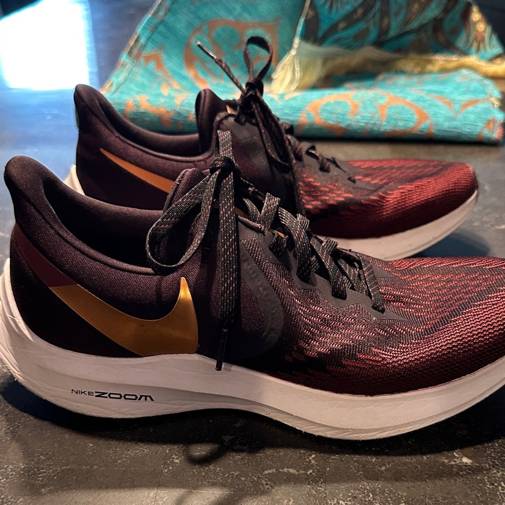 Nike Zoom Sneakers in Burgundy and Gold